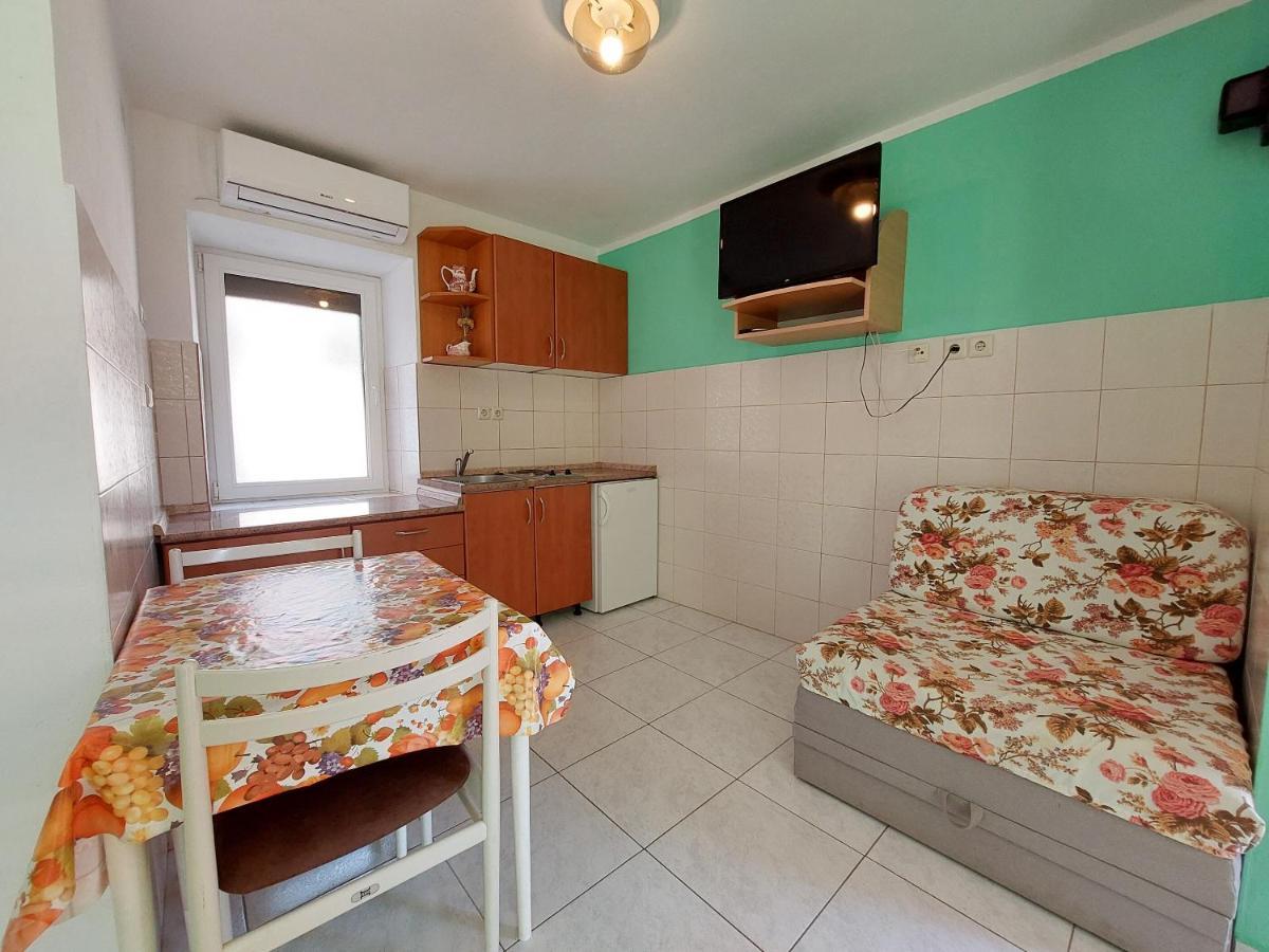 Apartments Ivan Čižići Eksteriør bilde