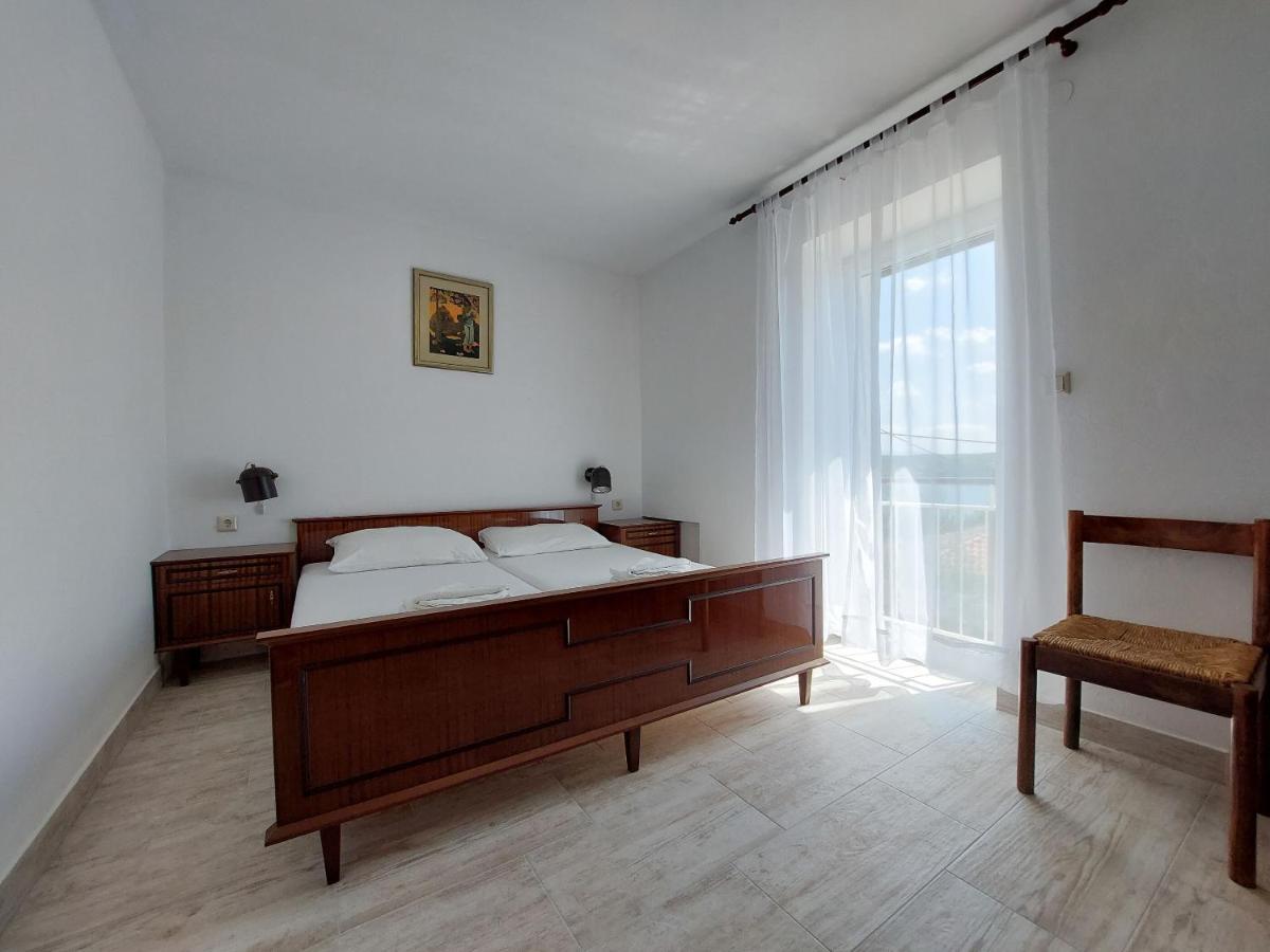 Apartments Ivan Čižići Eksteriør bilde