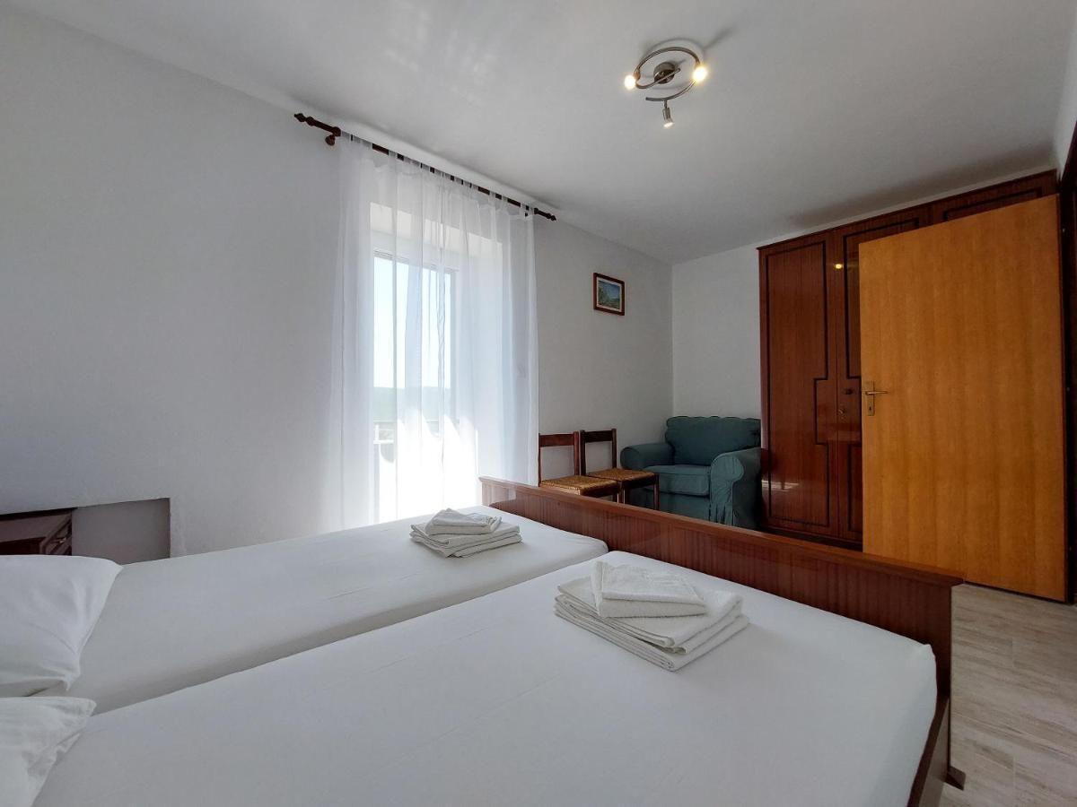 Apartments Ivan Čižići Eksteriør bilde