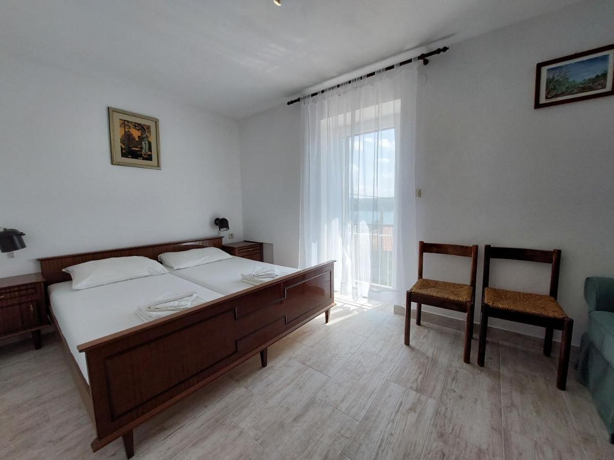 Apartments Ivan Čižići Eksteriør bilde