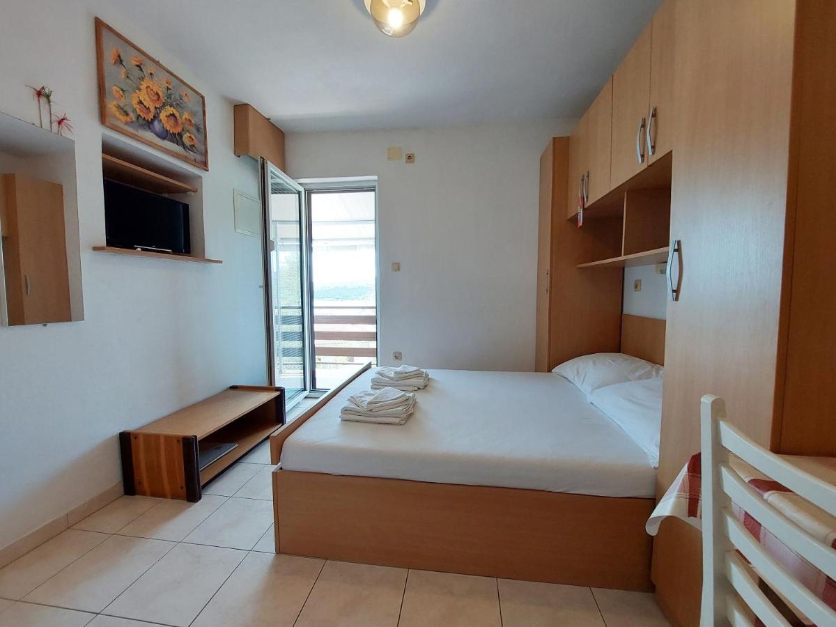 Apartments Ivan Čižići Eksteriør bilde