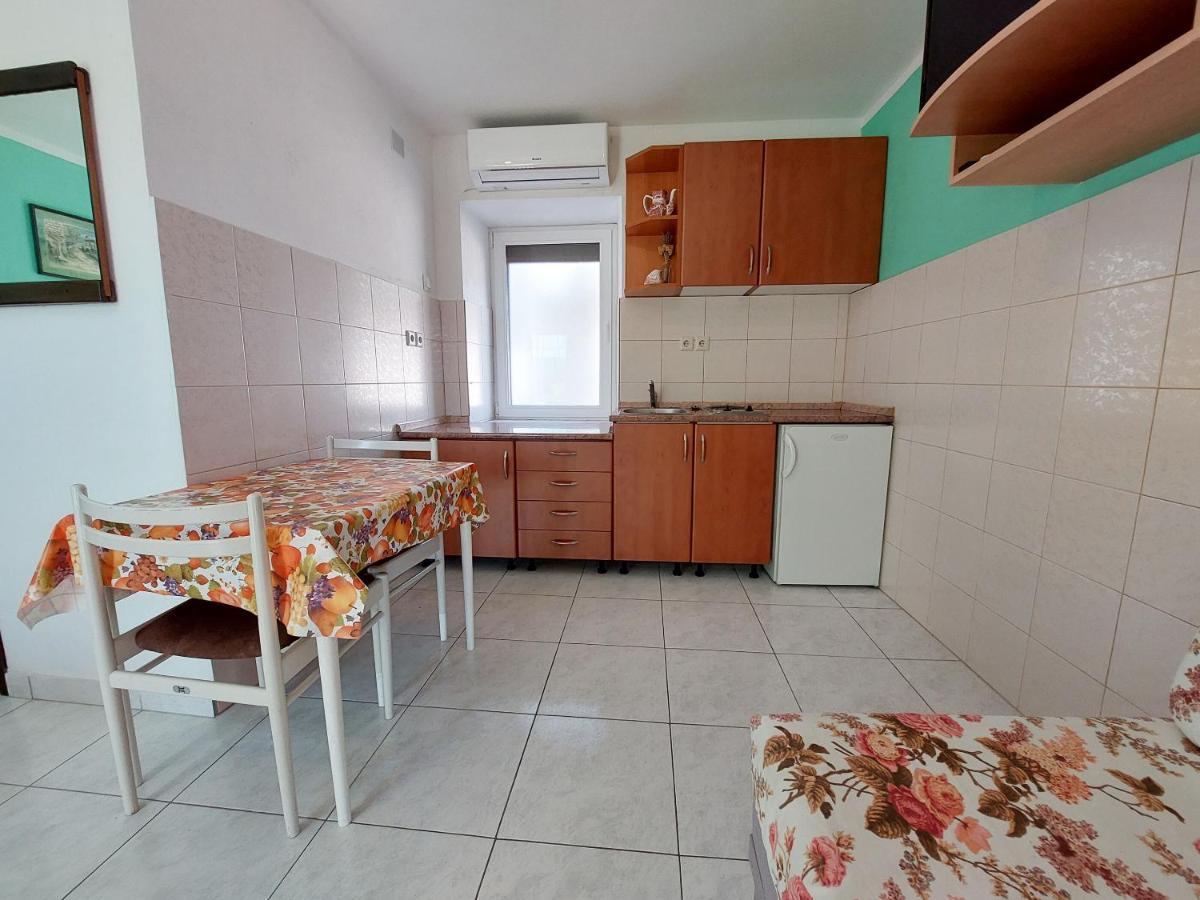 Apartments Ivan Čižići Eksteriør bilde