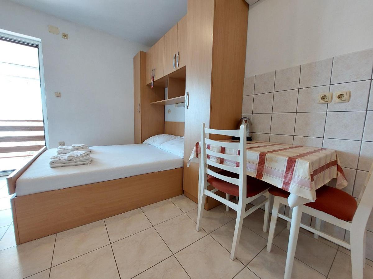 Apartments Ivan Čižići Eksteriør bilde