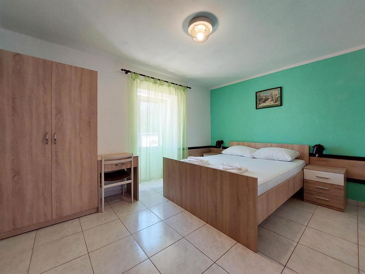 Apartments Ivan Čižići Eksteriør bilde